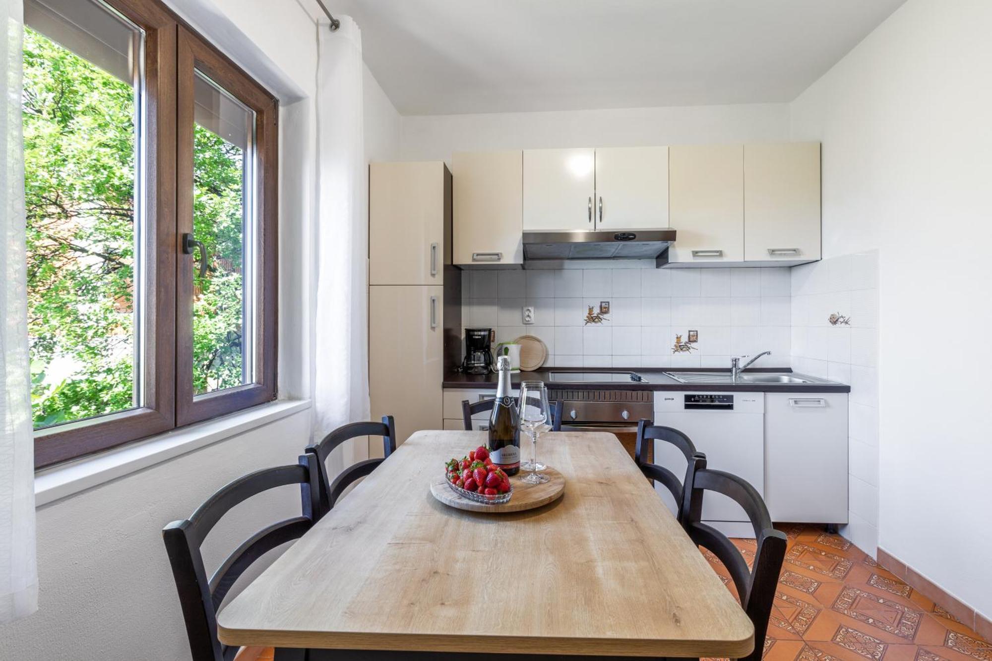Apartman Marco Polo Selce Esterno foto